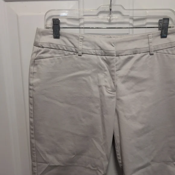 Ricki's Elegant Cream Capris - Picture 4 of 9